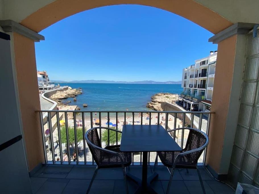 Apartamento Getaway L' Escala Exterior foto